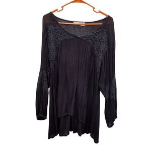 Raya Sun Black floral tunic top